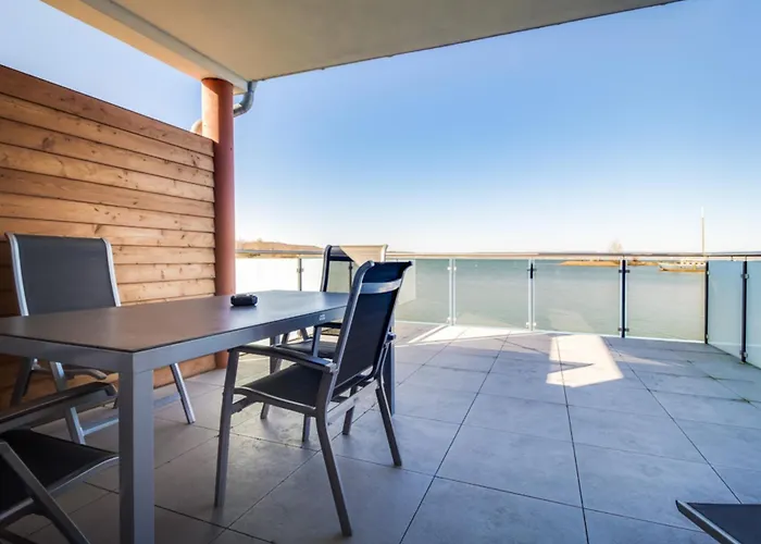 Lagovida Kapitaenskajuete C Am Stoermthaler غروسبونسنا