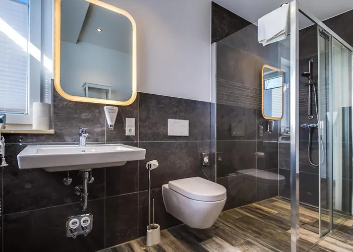 Lagovida Kapitaenskajuete C Am Stoermthaler * غروسبونسنا